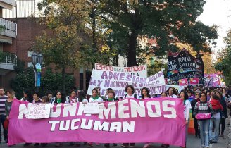 #NiUnaMenos: miles marcharon en Tucumán