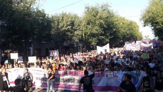 Miles movilizan en Mendoza en el #ParoInternacionalDeMujeres